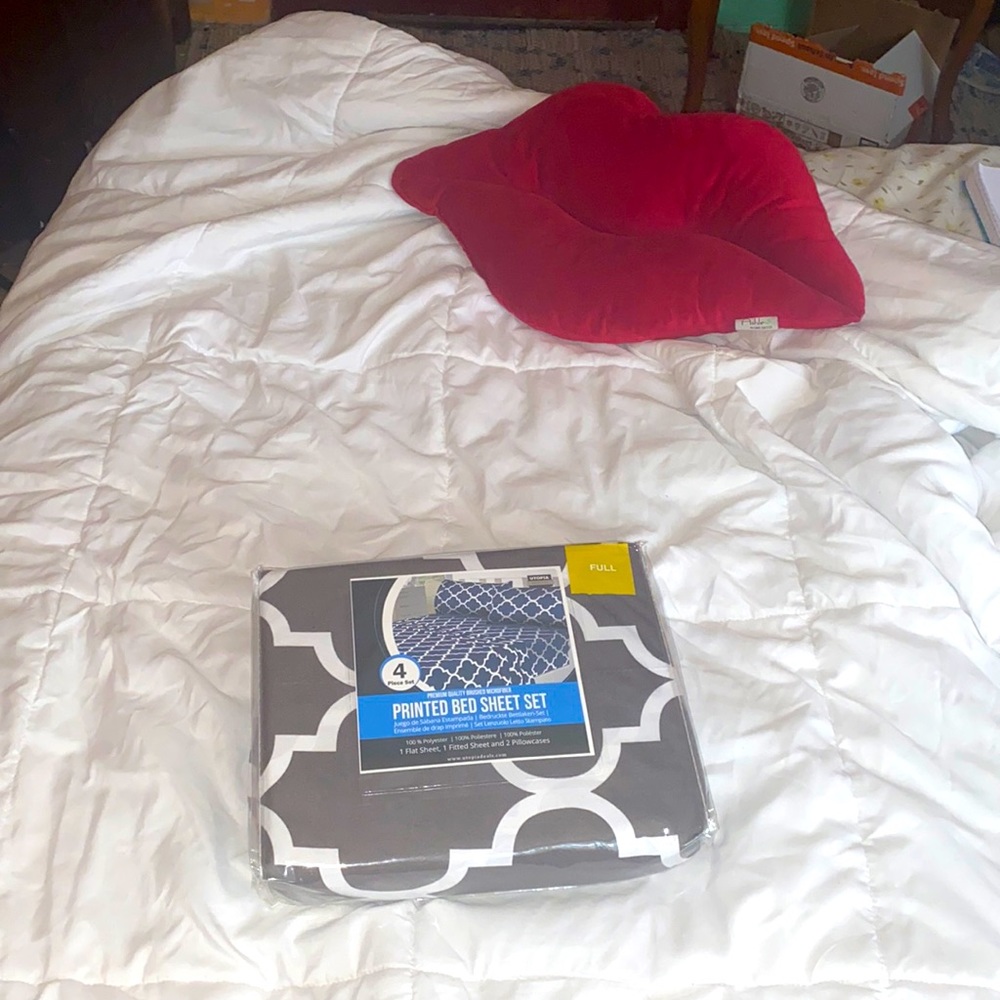 Printed bed sheet set!